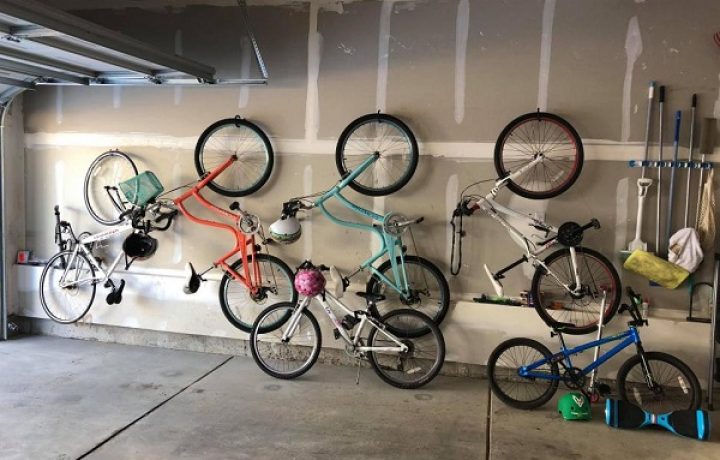 What is the best way to hang a bicycle?