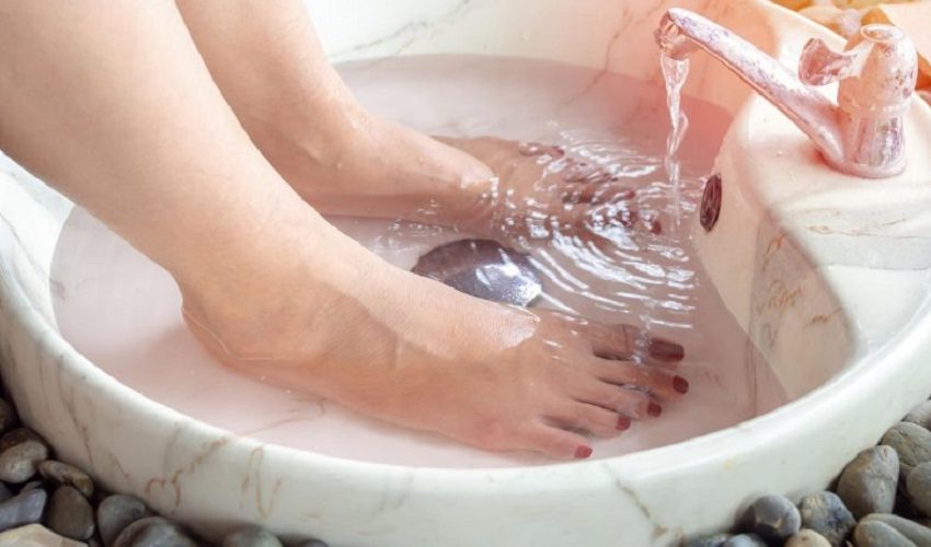 How to clean a foot spa at home?