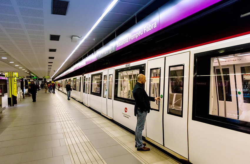 Is Barcelona Metro Free for Kids